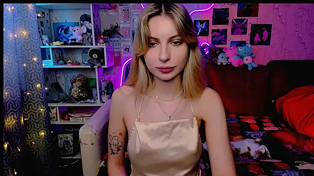 Maria Hunt online show from January 2025 06:22:01 AM