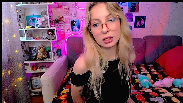 Maria Hunt online show from January 2025 07:06:01 AM