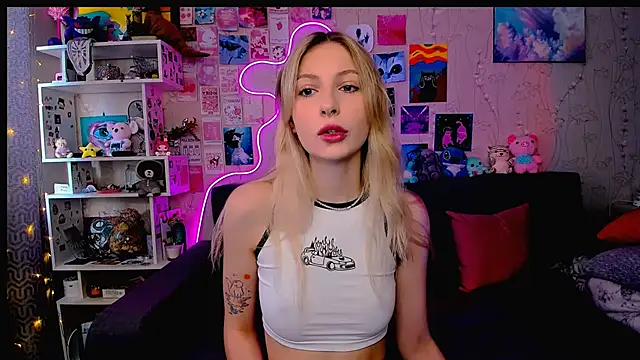 Maria Hunt online show from February 2025 03:48:01 AM