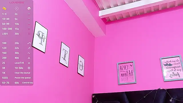 littleebluee online show from September 2025 07:37:01 PM