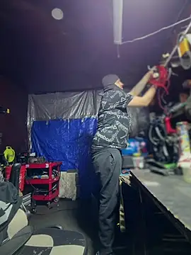 Snapshot of joeycbigcock chatting on February 2026 01:11:02 AM joeycbigcock online show from February 2026 01:11:02 AM