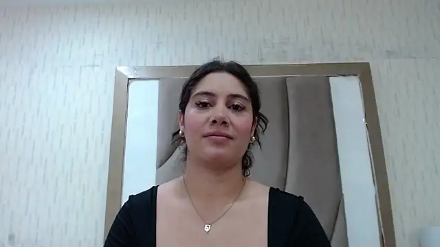 Snapshot of ThyaraJhons chatting on March 2025 11:20:01 AM ThyaraJhons online show from March 2025 11:20:01 AM