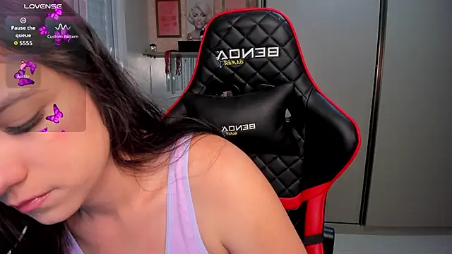 ivyy scott online show from September 2025 11:43:01 AM