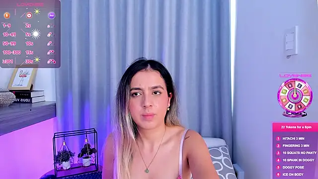 Snapshot of Lucyortiz_ chatting on December 2024 05:45:02 PM Lucyortiz online show from December 2024 05:45:02 PM