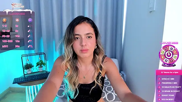 Snapshot of Lucyortiz_ chatting on December 2024 06:14:01 PM Lucyortiz online show from December 2024 06:14:01 PM