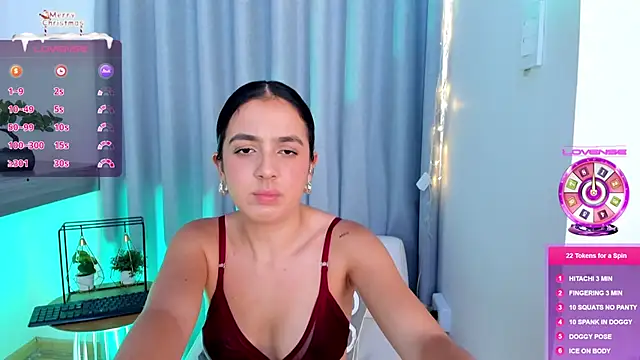 Snapshot of Lucyortiz_ chatting on December 2024 07:20:01 PM Lucyortiz online show from December 2024 07:20:01 PM