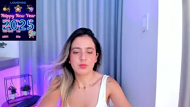 Snapshot of Lucyortiz_ chatting on January 2025 05:53:01 PM Lucyortiz online show from January 2025 05:53:01 PM