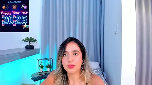 Snapshot of Lucyortiz_ chatting on January 2025 06:53:02 PM Lucyortiz online show from January 2025 06:53:02 PM