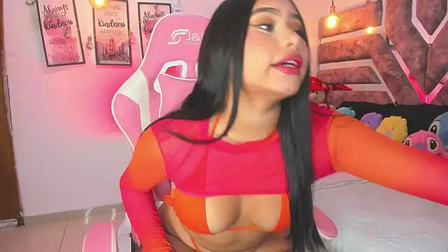 Mia coxx1 online show from October 2025 06:45:01 AM