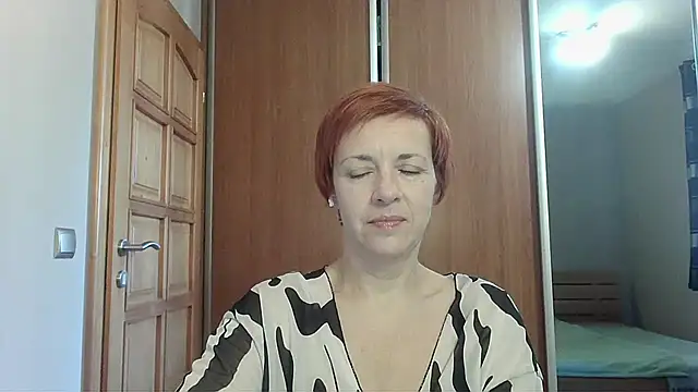 Snapshot of LoraLoraMay chatting on July 2026 01:04:01 PM LoraLoraMay online show from July 2026 01:04:01 PM