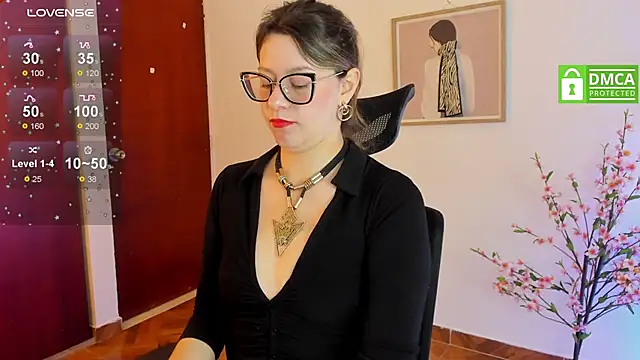 Chanelll Taylorr  online show from February 2025 12:35:02 PM