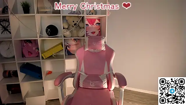 Snapshot of Mavis_Willis chatting on December 2024 07:14:01 AM Mavis Willis online show from December 2024 07:14:01 AM