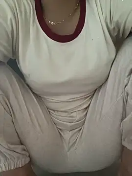 Milk Mom99 online show from November 2025 06:33:01 AM