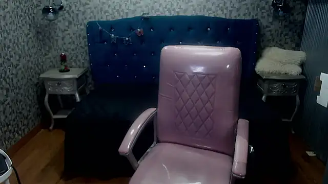 Snapshot of CurvyJulieth chatting on June 2026 09:07:02 PM CurvyJulieth online show from June 2026 09:07:02 PM