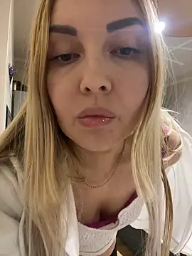 Aleksandrakis online show from February 2025 06:01:01 PM