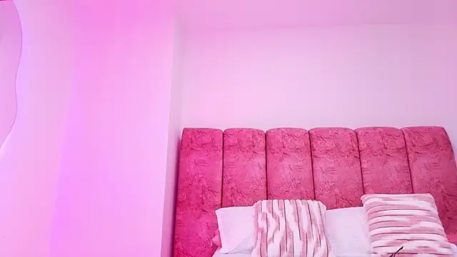 kendal rossi online show from November 2025 11:53:02 AM