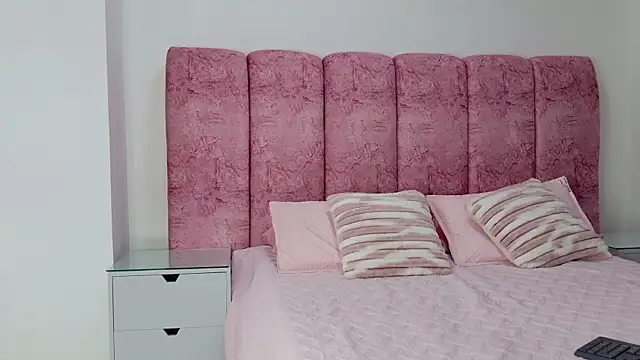 kendal rossi online show from January 2026 11:56:01 AM