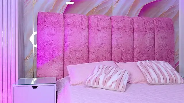 kendal rossi online show from March 2026 11:59:02 AM