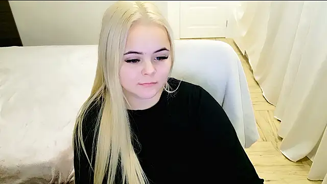 lovely-eyes online show from December 2024 12:12:02 AM