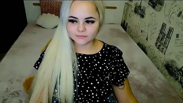 lovely-eyes online show from October 2025 05:35:02 PM