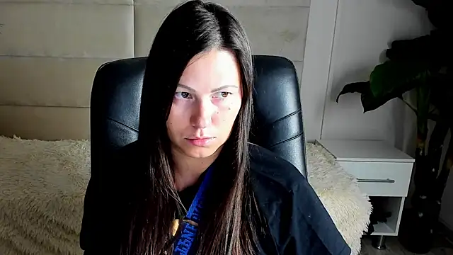 Dana  dom online show from October 2025 12:33:02 AM