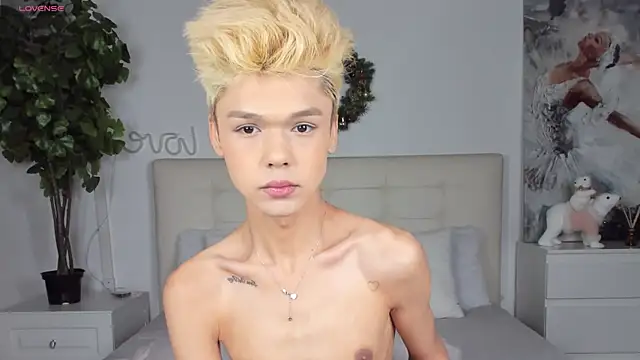 Felix Rey online show from December 2025 06:15:01 PM