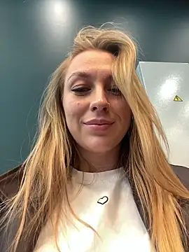 Sweet   Emily online show from October 2025 01:52:01 PM