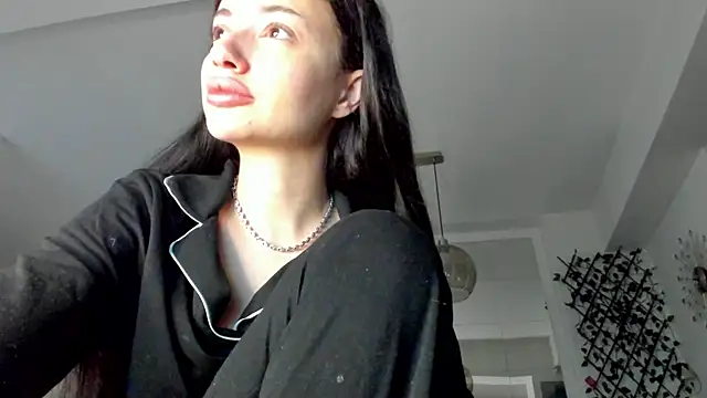 Snapshot of IreneVON chatting on December 2024 04:49:02 AM IreneVON online show from December 2024 04:49:02 AM