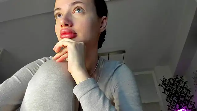 Snapshot of IreneVON chatting on February 2025 05:16:01 AM IreneVON online show from February 2025 05:16:01 AM