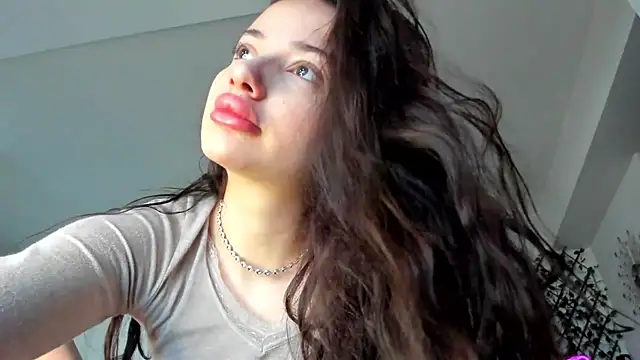 Snapshot of IreneVON chatting on March 2025 05:41:02 AM IreneVON online show from March 2025 05:41:02 AM