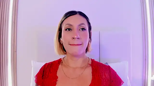 Emily robertss online show from April 2026 07:58:02 PM