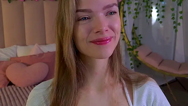 Eva Natsumi online show from December 2024 05:20:01 AM