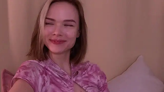 Eva Natsumi online show from February 2025 02:02:01 PM