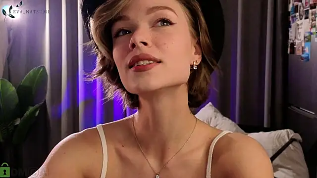 Eva Natsumi online show from September 2025 03:12:02 PM