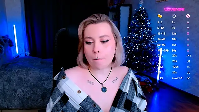 Snapshot of Blueberry-baby chatting on January 2025 02:01:01 AM Blueberry-baby online show from January 2025 02:01:01 AM