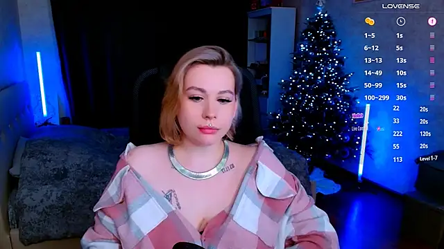 Snapshot of Blueberry-baby chatting on January 2025 08:58:01 PM Blueberry-baby online show from January 2025 08:58:01 PM