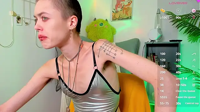 PamelaYong online show from December 2024 01:39:01 PM