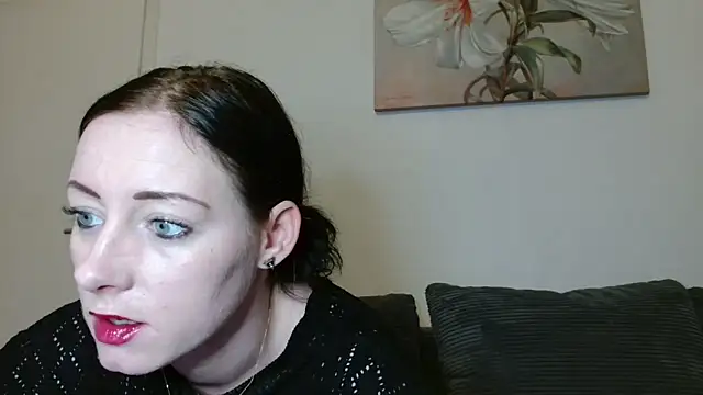 Snapshot of Jasmin-White chatting on October 2025 02:18:02 PM Jasmin-White online show from October 2025 02:18:02 PM