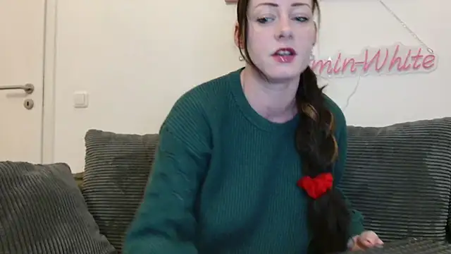 Jasmin-White online show from April 2026 06:54:02 PM