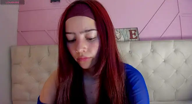 Alejita699 online show from April 2026 07:08:01 PM