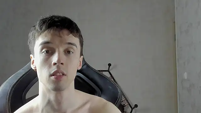 MasonWarholl online show from April 2026 11:30:02 PM