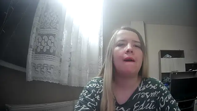 Snapshot of ViolaCandy chatting on October 2025 05:51:01 AM ViolaCandy online show from October 2025 05:51:01 AM