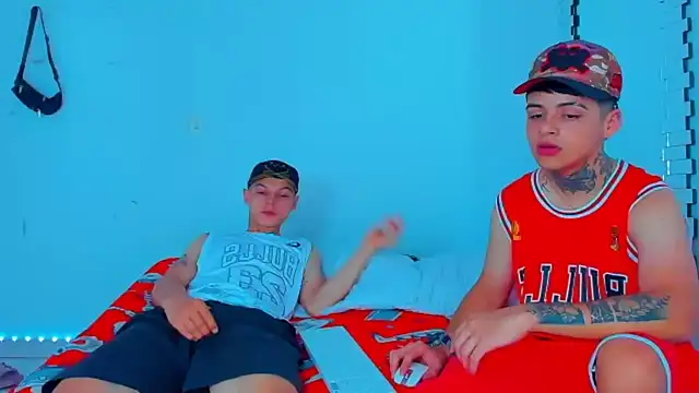 Snapshot of HOT_boy2025 chatting on December 2024 06:35:02 PM HOT boy2025 online show from December 2024 06:35:02 PM