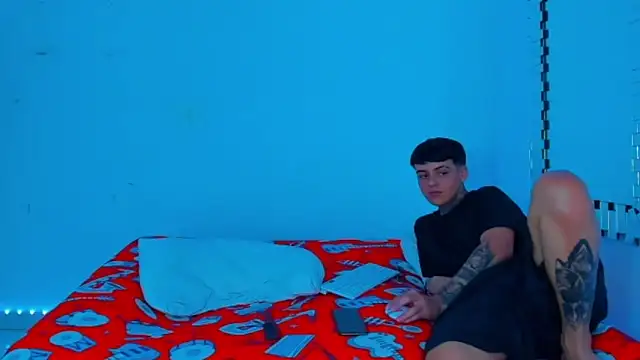 Snapshot of HOT_boy2025 chatting on January 2025 11:31:01 PM HOT boy2025 online show from January 2025 11:31:01 PM