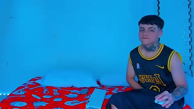 Snapshot of HOT_boy2025 chatting on January 2025 07:04:01 PM HOT boy2025 online show from January 2025 07:04:01 PM