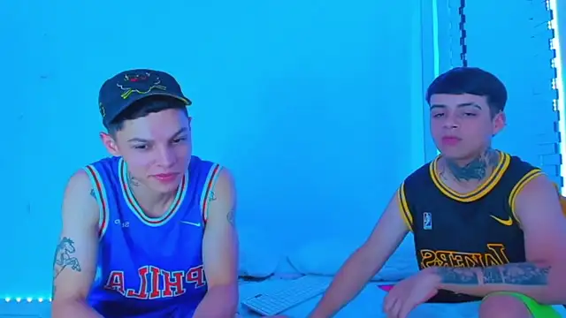 Snapshot of HOT_boy2025 chatting on February 2025 01:12:02 AM HOT boy2025 online show from February 2025 01:12:02 AM