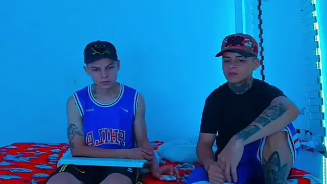 Snapshot of HOT_boy2025 chatting on February 2025 01:19:02 AM HOT boy2025 online show from February 2025 01:19:02 AM