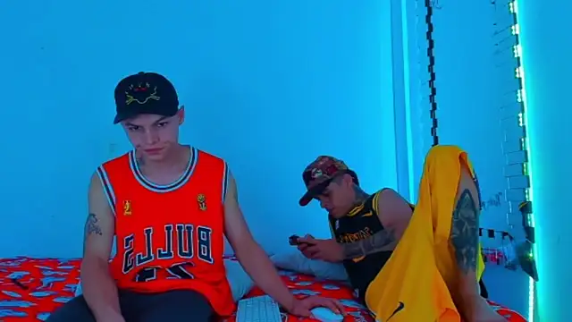 Snapshot of HOT_boy2025 chatting on February 2025 10:43:01 PM HOT boy2025 online show from February 2025 10:43:01 PM