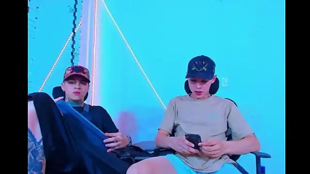 Snapshot of HOT_boy2025 chatting on September 2025 04:01:01 AM HOT boy2025 online show from September 2025 04:01:01 AM