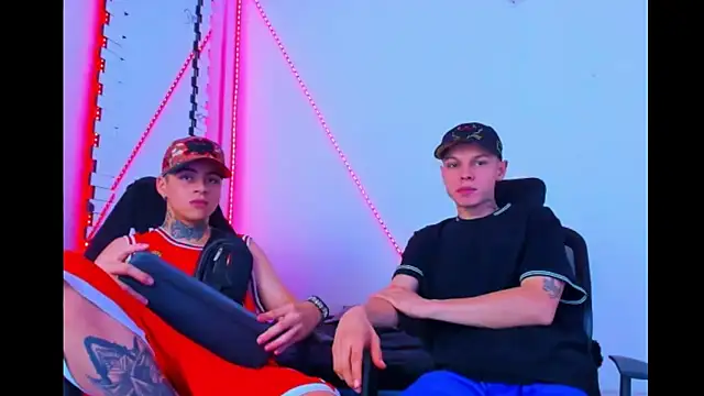 Snapshot of HOT_boy2025 chatting on September 2025 06:46:02 AM HOT boy2025 online show from September 2025 06:46:02 AM